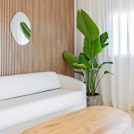 Sea View - 800 M From The Apartment Estepona