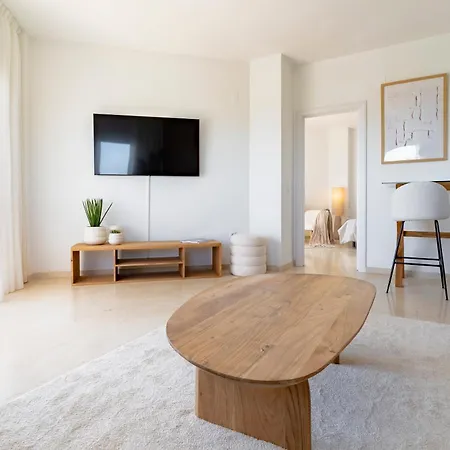 Sea View - 800 M From The Apartment