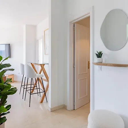 Apartment Sea View - 800 M From The