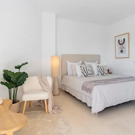 Sea View - 800 M From The