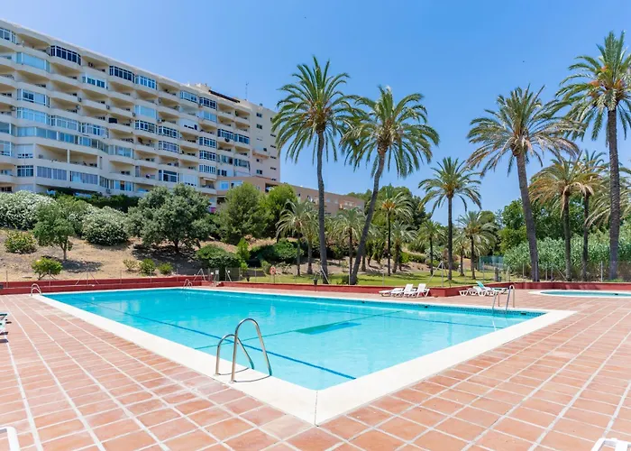 Sea View - 800 M From The Apartamento Estepona