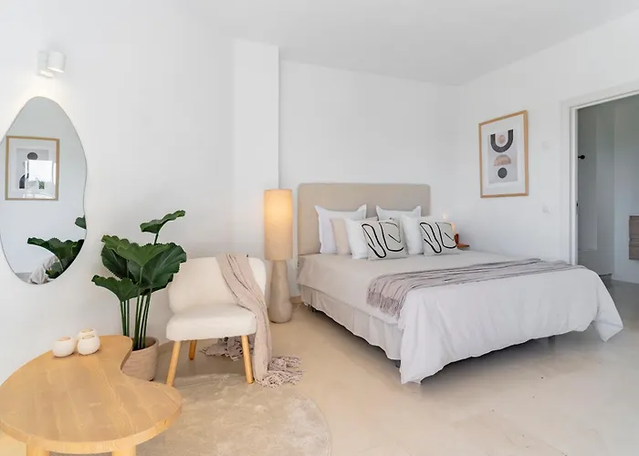 Sea View - 800 M From The