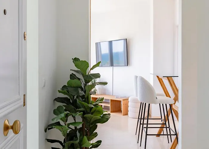 Sea View - 800 M From The Apartamento Estepona